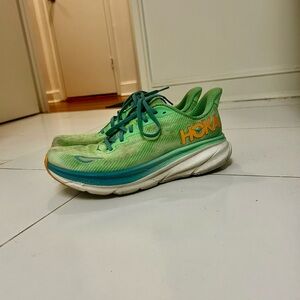 Size 10 Hokas